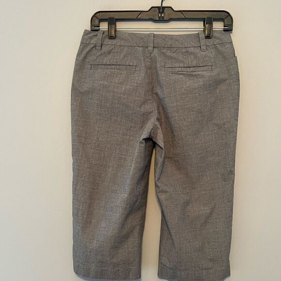 Gap Womens Capri’s, size 2 - Picture 2 of 4